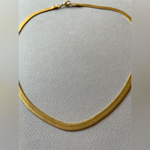 Elegant Gold Necklace M340 - Picture 3 of 4